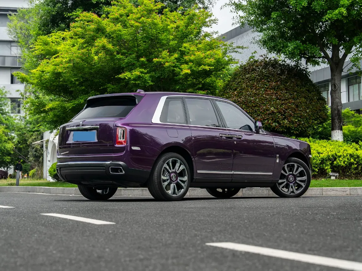 2018 Rolls-Royce Cullinan 6.7T 571HP V12 8AT,autocango,china used car exporter,china ev exporter,chinese used car exporter,chinese used ev exporter