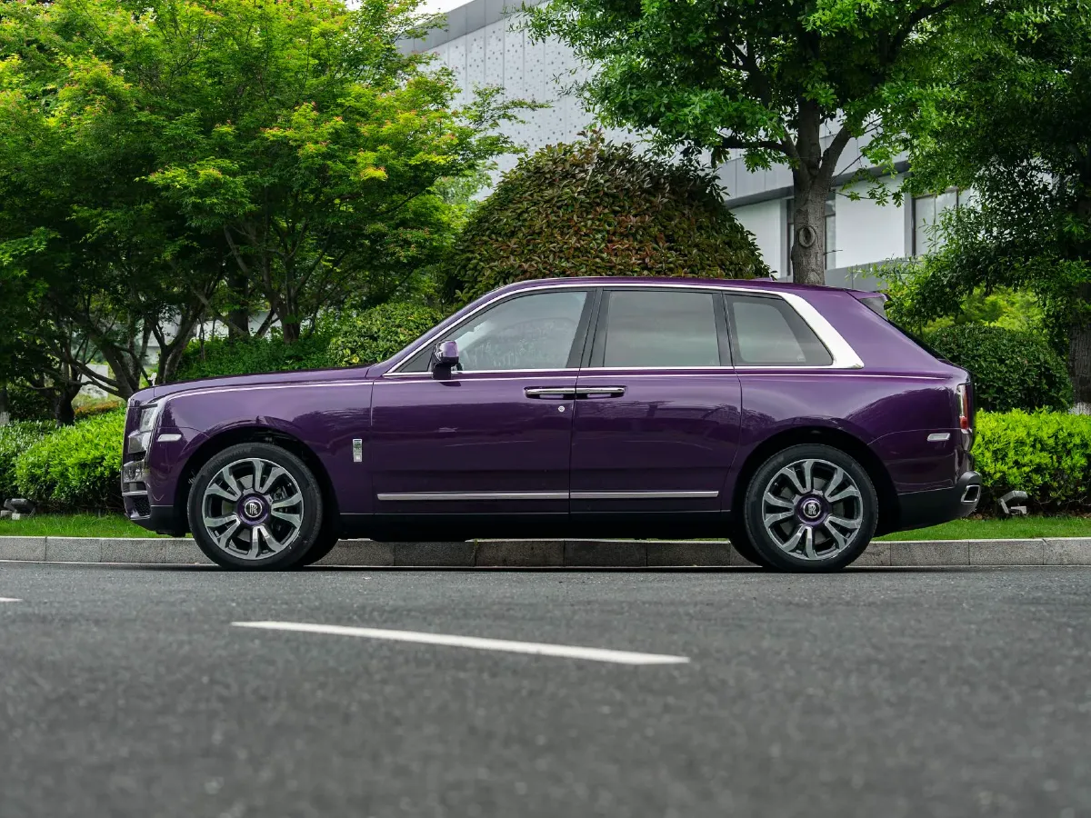 2018 Rolls-Royce Cullinan 6.7T 571HP V12 8AT,autocango,china used car exporter,china ev exporter,chinese used car exporter,chinese used ev exporter