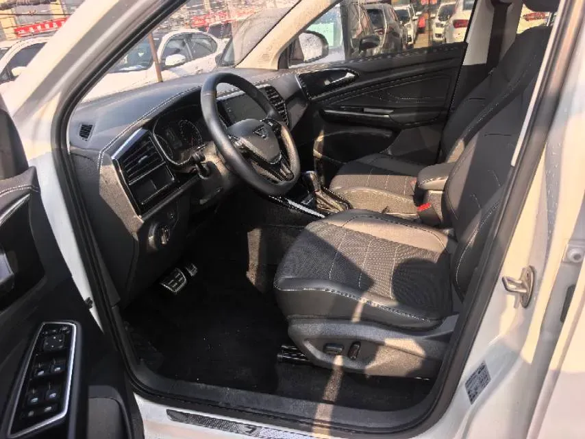 2021 Jetta VS7 1.4T 150HP L4 6AT,autocango,china used car exporter,china ev exporter,chinese used car exporter,chinese used ev exporter