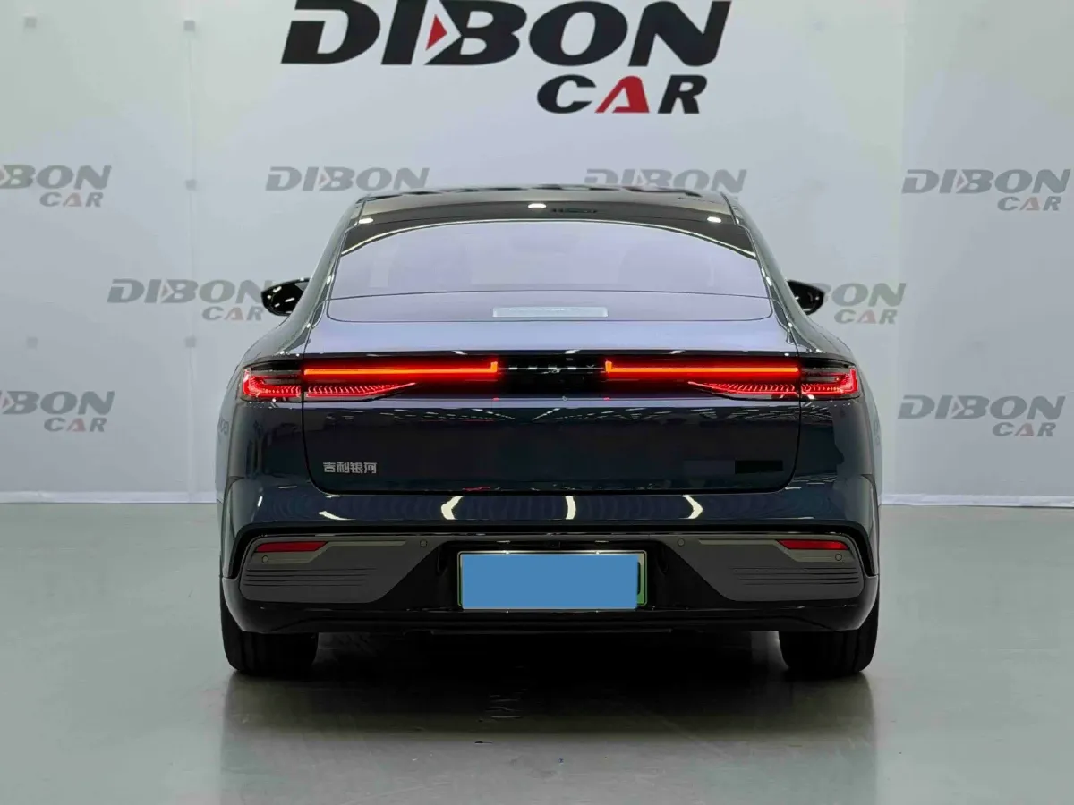 2025 Geely Galaxy Starshine 8 1.5T 163HP L4 3DHT PHEV 27.69KWH,autocango,china used car exporter,china ev exporter,chinese used car exporter,chinese used ev exporter