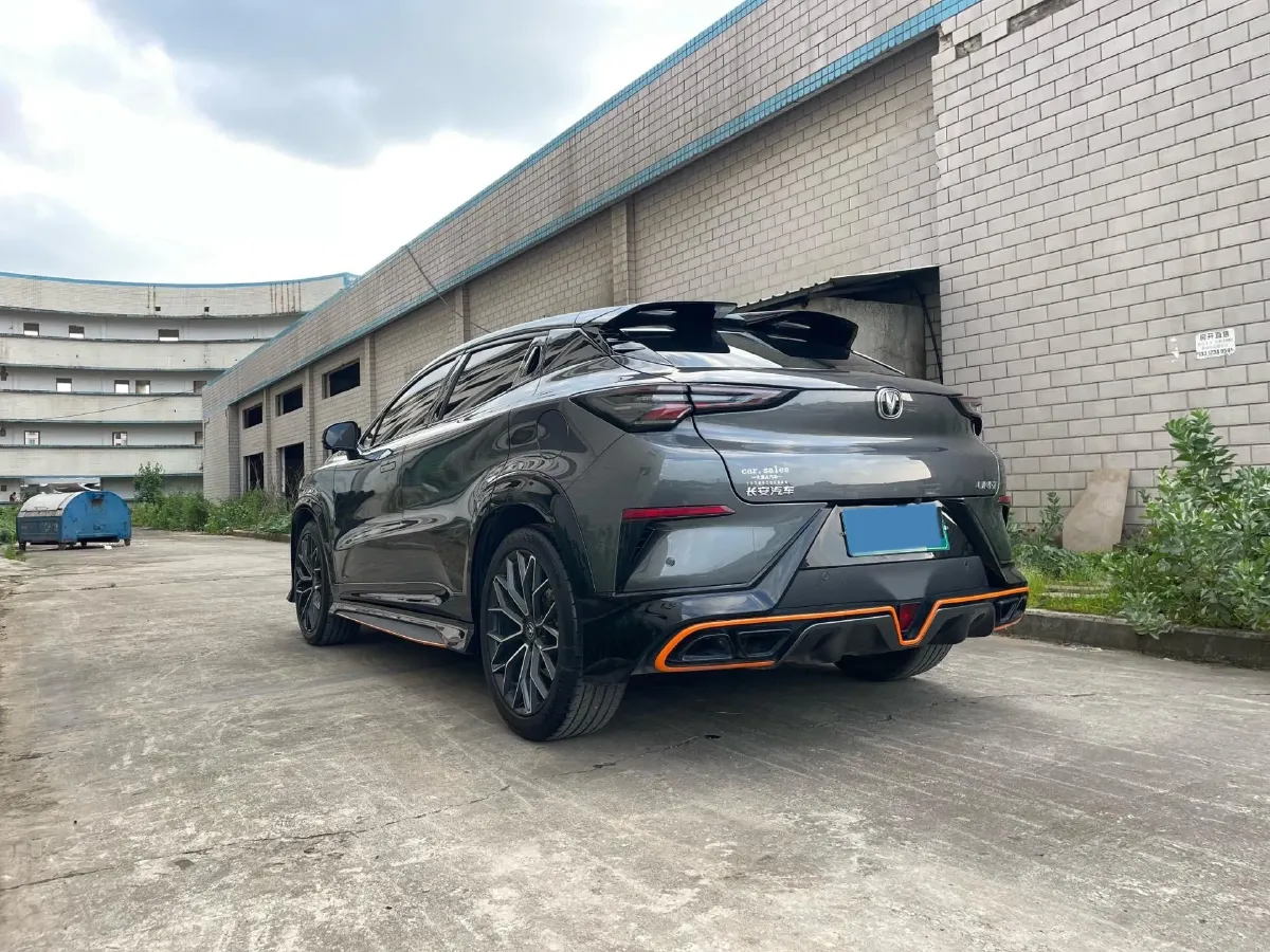 2022 ChangAn UNI-T 1.5T 188HP L4 7DCT,autocango,china used car exporter,china ev exporter,chinese used car exporter,chinese used ev exporter