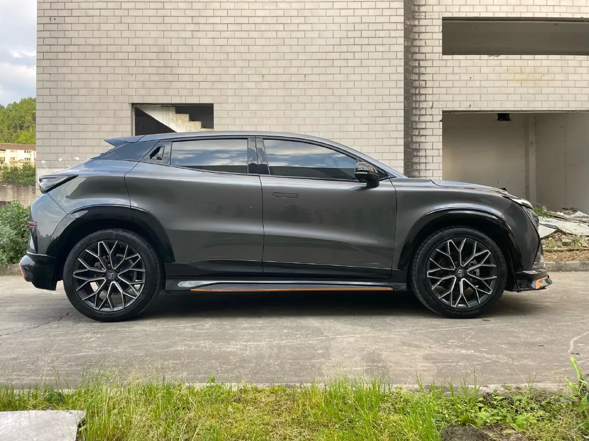 2022 ChangAn UNI-T 1.5T 188HP L4 7DCT,autocango,china used car exporter,china ev exporter,chinese used car exporter,chinese used ev exporter