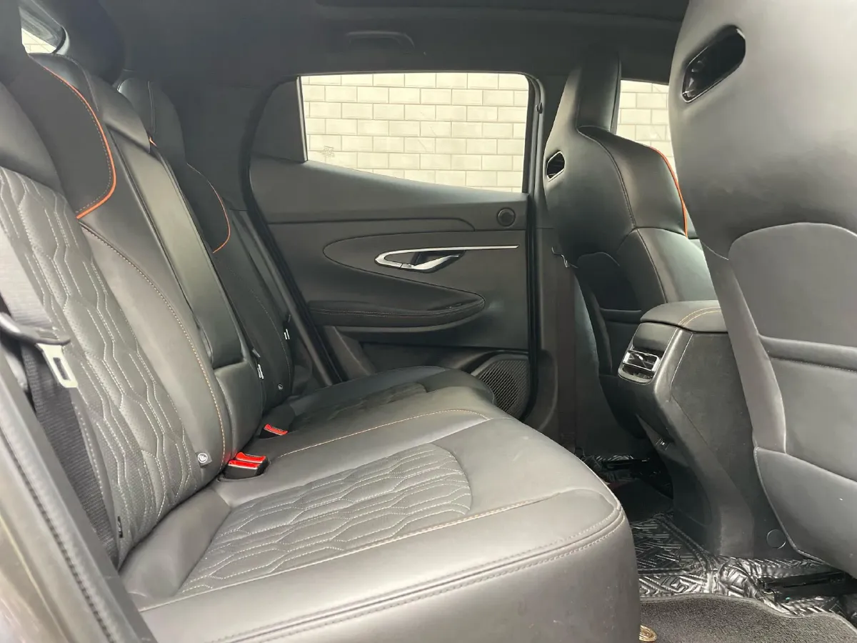 2022 ChangAn UNI-T 1.5T 188HP L4 7DCT,autocango,china used car exporter,china ev exporter,chinese used car exporter,chinese used ev exporter