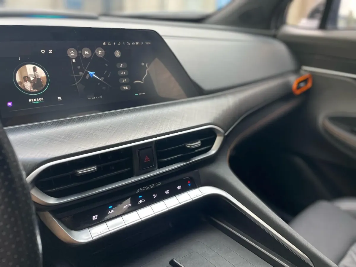 2022 ChangAn UNI-T 1.5T 188HP L4 7DCT,autocango,china used car exporter,china ev exporter,chinese used car exporter,chinese used ev exporter