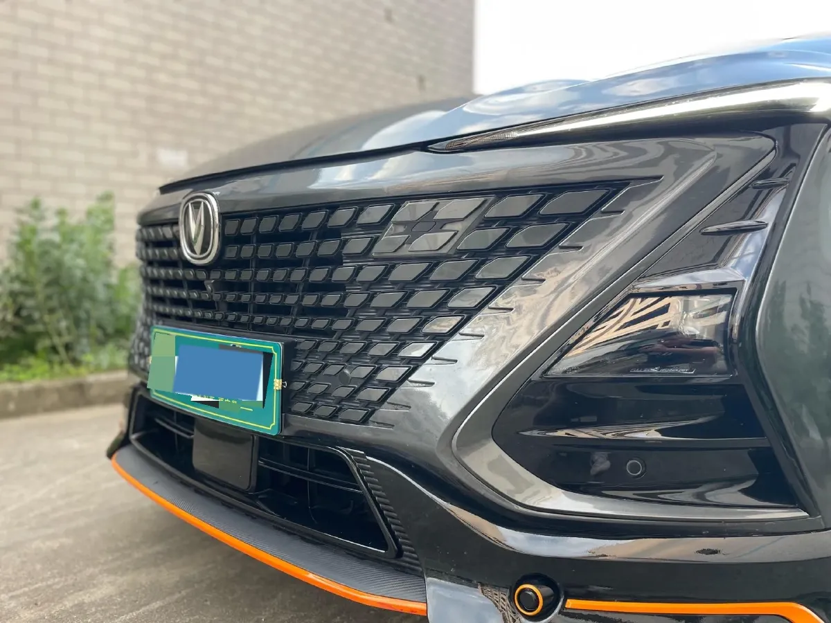 2022 ChangAn UNI-T 1.5T 188HP L4 7DCT,autocango,china used car exporter,china ev exporter,chinese used car exporter,chinese used ev exporter