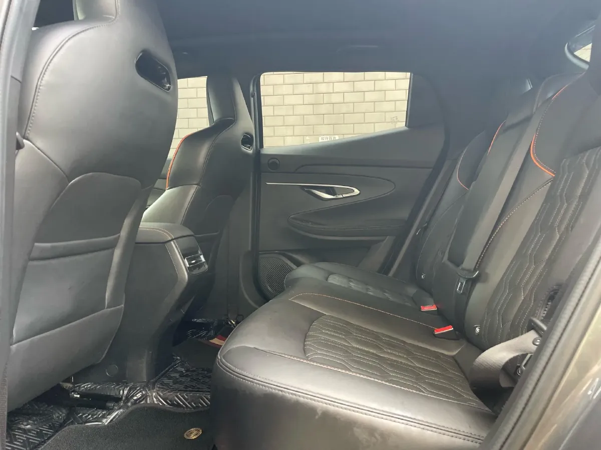 2022 ChangAn UNI-T 1.5T 188HP L4 7DCT,autocango,china used car exporter,china ev exporter,chinese used car exporter,chinese used ev exporter