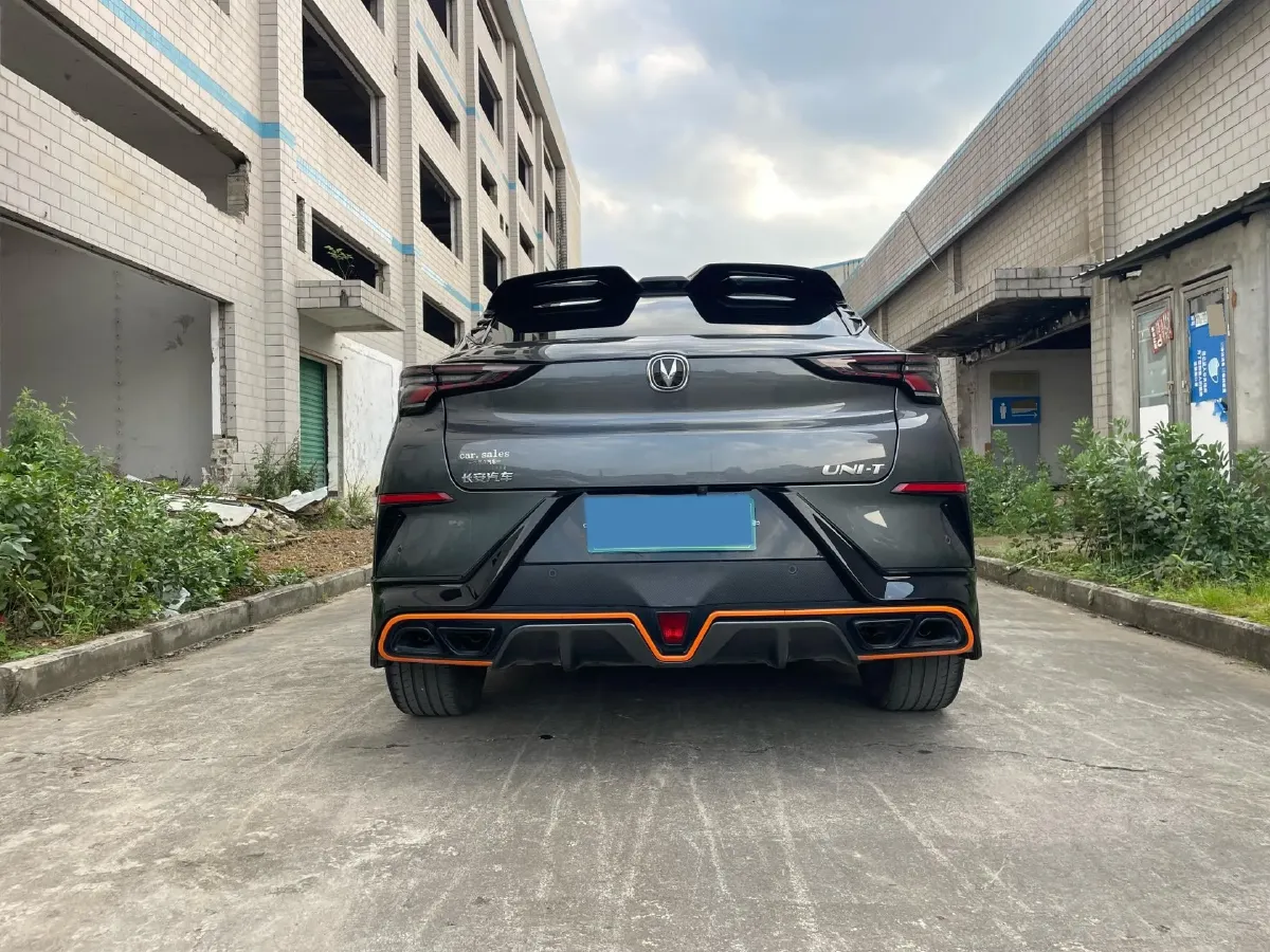 2022 ChangAn UNI-T 1.5T 188HP L4 7DCT,autocango,china used car exporter,china ev exporter,chinese used car exporter,chinese used ev exporter