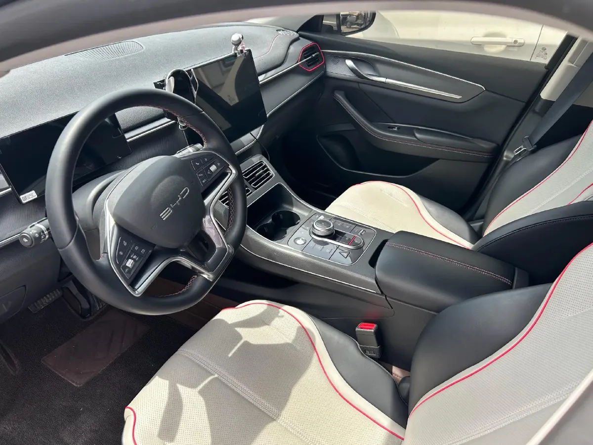 2022 Foton Grand General G7 2.0T 163HP L4 8AT,autocango,china used car exporter,china ev exporter,chinese used car exporter,chinese used ev exporter