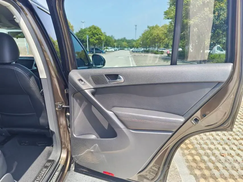 2017 MAXUS T60 2.0T 224HP L4 6AT,autocango,china used car exporter,china ev exporter,chinese used car exporter,chinese used ev exporter