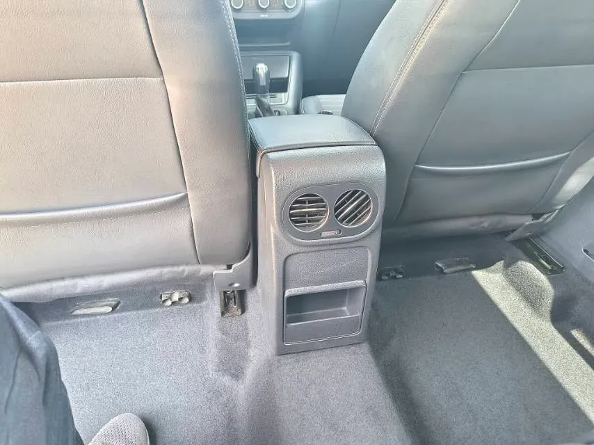 2017 MAXUS T60 2.0T 224HP L4 6AT,autocango,china used car exporter,china ev exporter,chinese used car exporter,chinese used ev exporter