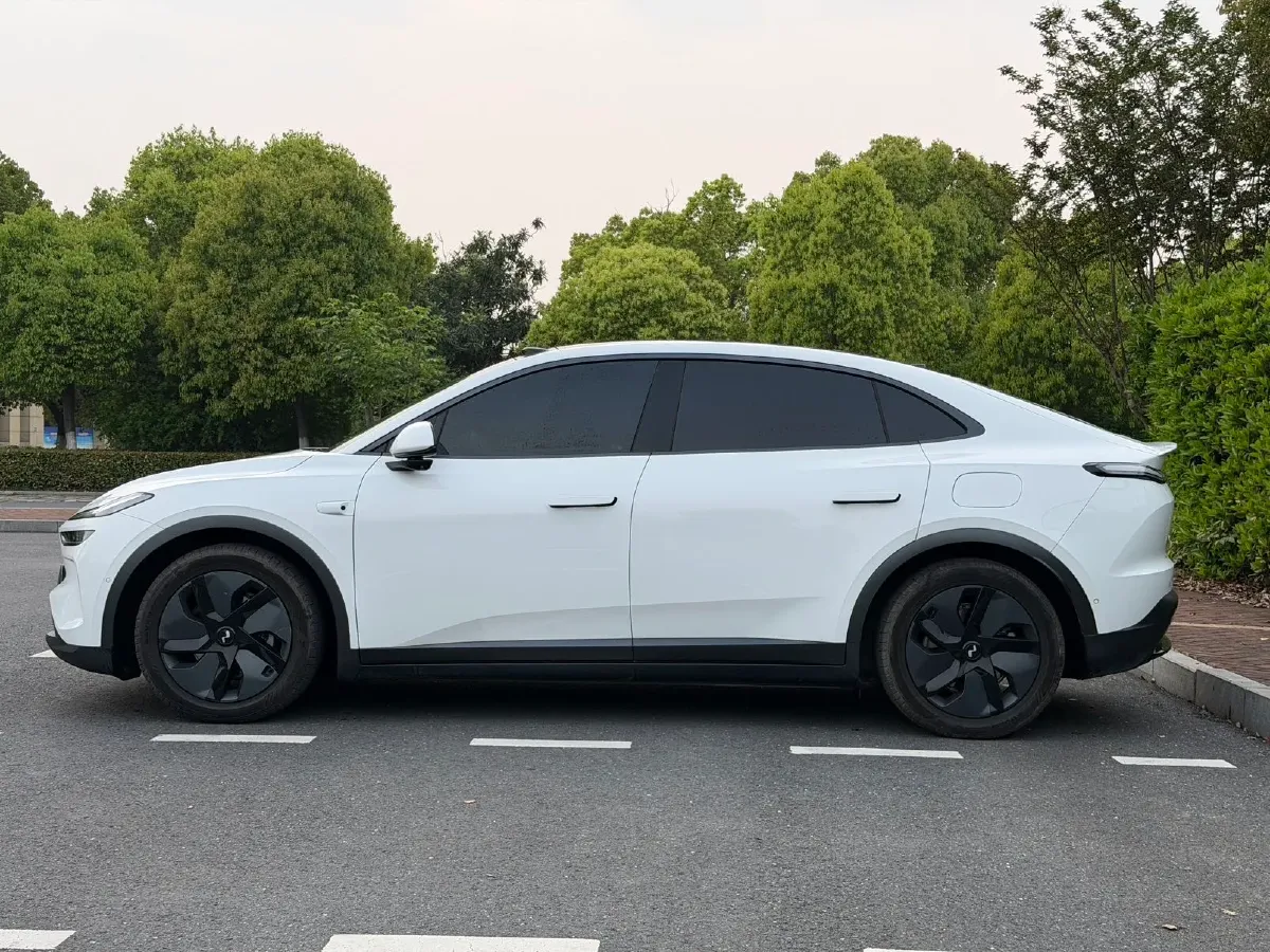 2025 ONVO L60 BEV,autocango,china used car exporter,china ev exporter,chinese used car exporter,chinese used ev exporter