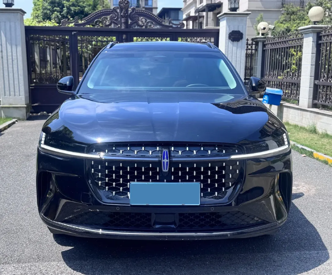 2025 Lincoln Nautilus 2.0T 282HP L4 E-CVT Hybrid,autocango,china used car exporter,china ev exporter,chinese used car exporter,chinese used ev exporter