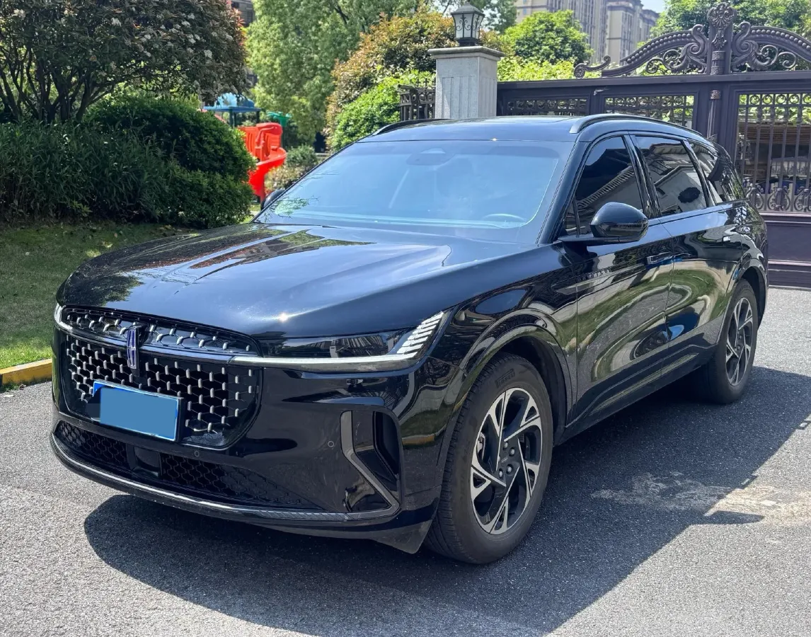 2025 Lincoln Nautilus 2.0T 282HP L4 E-CVT Hybrid,autocango,china used car exporter,china ev exporter,chinese used car exporter,chinese used ev exporter