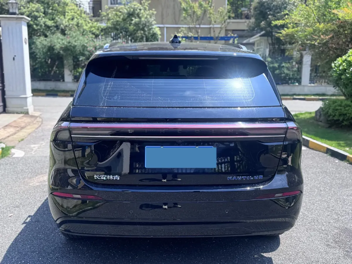 2025 Lincoln Nautilus 2.0T 282HP L4 E-CVT Hybrid,autocango,china used car exporter,china ev exporter,chinese used car exporter,chinese used ev exporter