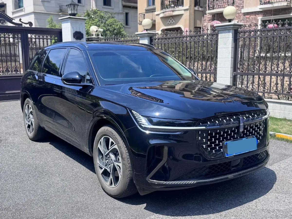 2025 Lincoln Nautilus 2.0T 282HP L4 E-CVT Hybrid,autocango,china used car exporter,china ev exporter,chinese used car exporter,chinese used ev exporter