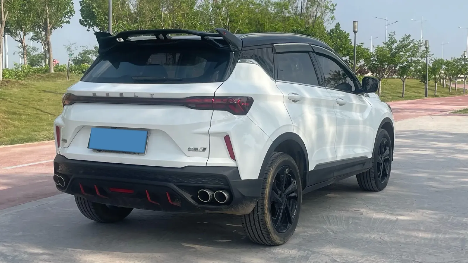 2023 Geely Coolray 1.5T 181HP L4 7DCT,autocango,china used car exporter,china ev exporter,chinese used car exporter,chinese used ev exporter