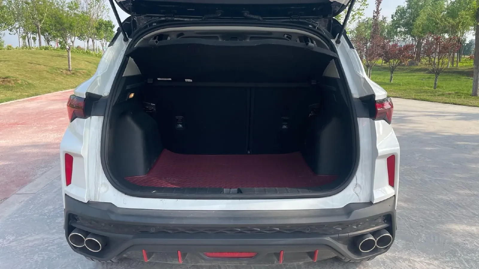 2023 Geely Coolray 1.5T 181HP L4 7DCT,autocango,china used car exporter,china ev exporter,chinese used car exporter,chinese used ev exporter