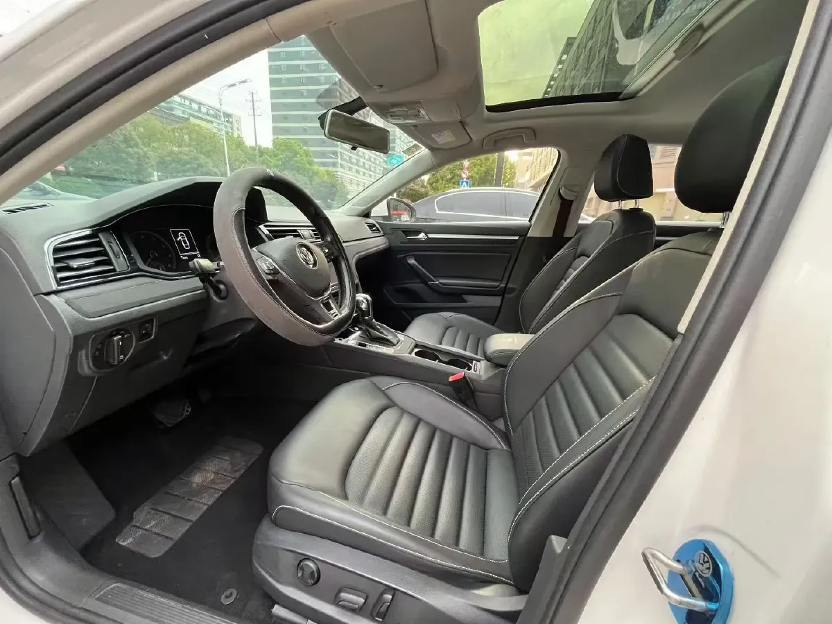 2019 Volkswagen Passat 1.4T 150HP L4 7DCT,autocango,china used car exporter,china ev exporter,chinese used car exporter,chinese used ev exporter