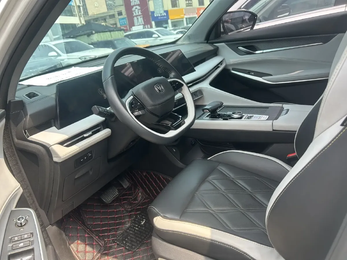 2025 ChangAn UNI-Z 1.5T 188HP L4 7DCT,autocango,china used car exporter,china ev exporter,chinese used car exporter,chinese used ev exporter