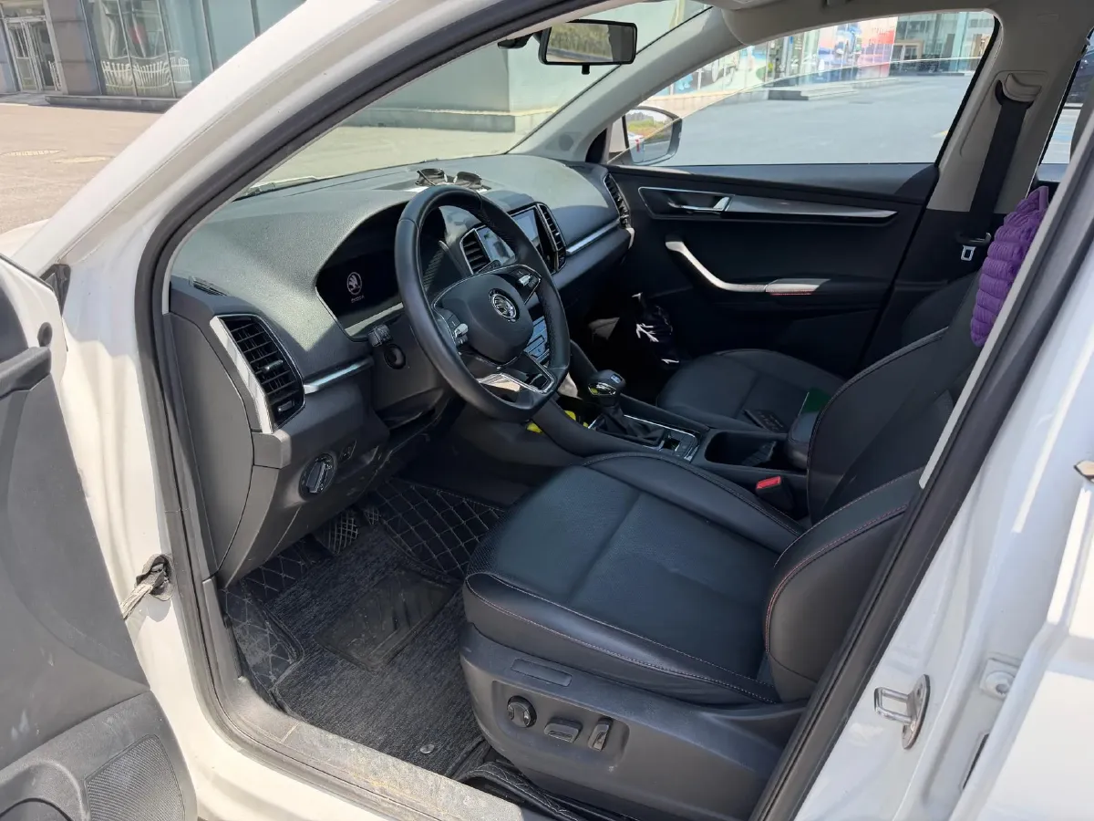 2021 Skoda Karoq 1.4T 150HP L4 7DCT,autocango,china used car exporter,china ev exporter,chinese used car exporter,chinese used ev exporter