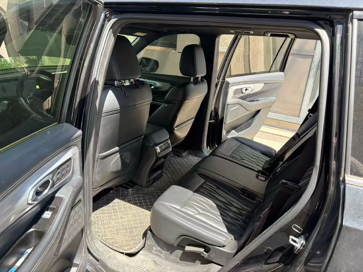 2022 GAC Trumpchi GS8 2.0T 252HP L4 8AT,autocango,china used car exporter,china ev exporter,chinese used car exporter,chinese used ev exporter