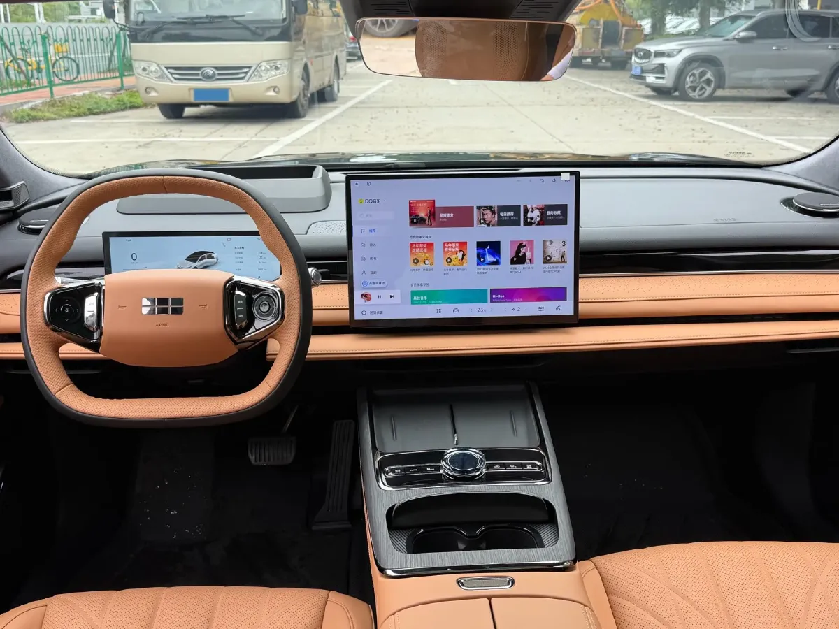 2025 Geely Galaxy Starshine 8 1.5T 163HP L4 3DHT PHEV 27.69KWH,autocango,china used car exporter,china ev exporter,chinese used car exporter,chinese used ev exporter