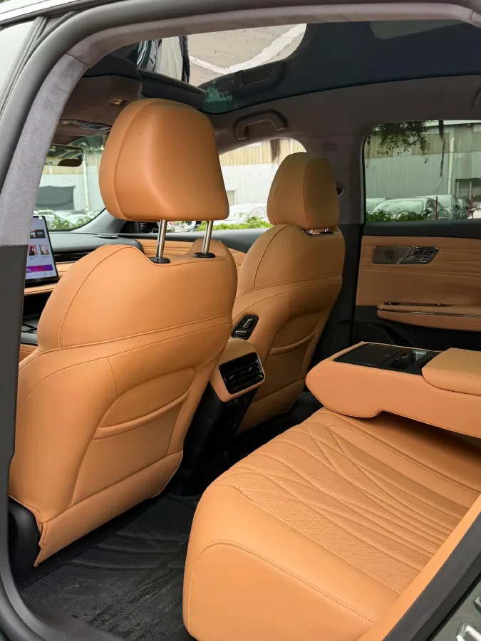 2025 Geely Galaxy Starshine 8 1.5T 163HP L4 3DHT PHEV 27.69KWH,autocango,china used car exporter,china ev exporter,chinese used car exporter,chinese used ev exporter