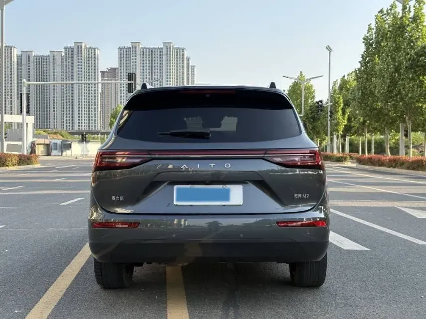 2024 AITO AITO M7 1.5T 152HP L4 REEV 40KWH,autocango,china used car exporter,china ev exporter,chinese used car exporter,chinese used ev exporter