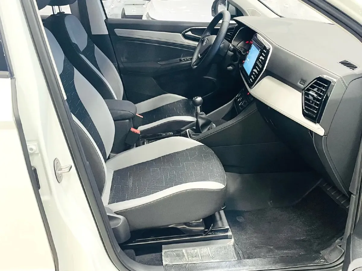 2024 Jetta VS5 1.4T 150HP L4 5MT,autocango,china used car exporter,china ev exporter,chinese used car exporter,chinese used ev exporter