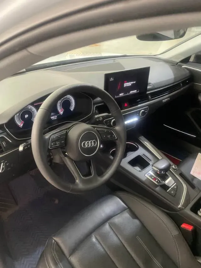 2020 Audi A4L 2.0T 252HP L4 7DCT,autocango,china used car exporter,china ev exporter,chinese used car exporter,chinese used ev exporter