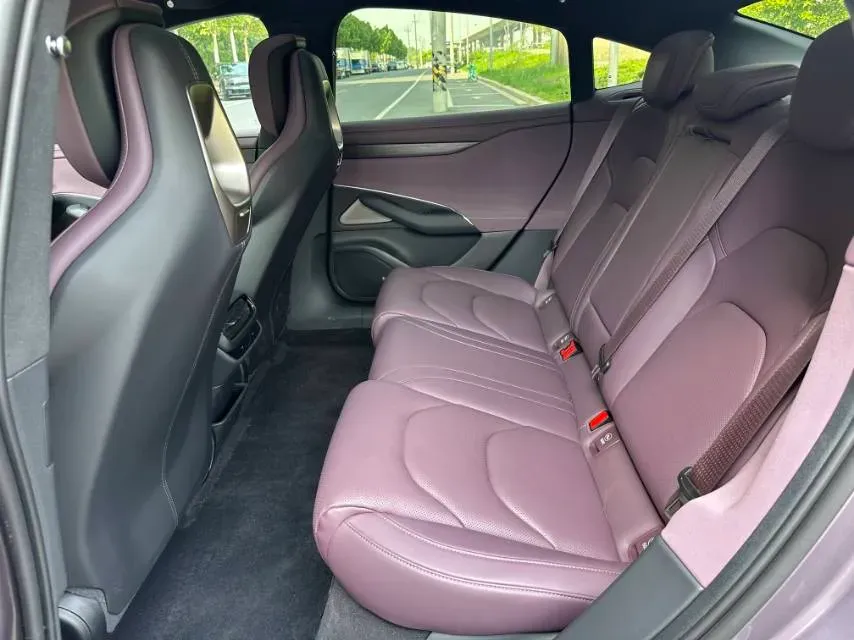 2024 MI SU7 BEV 101KWH,autocango,china used car exporter,china ev exporter,chinese used car exporter,chinese used ev exporter