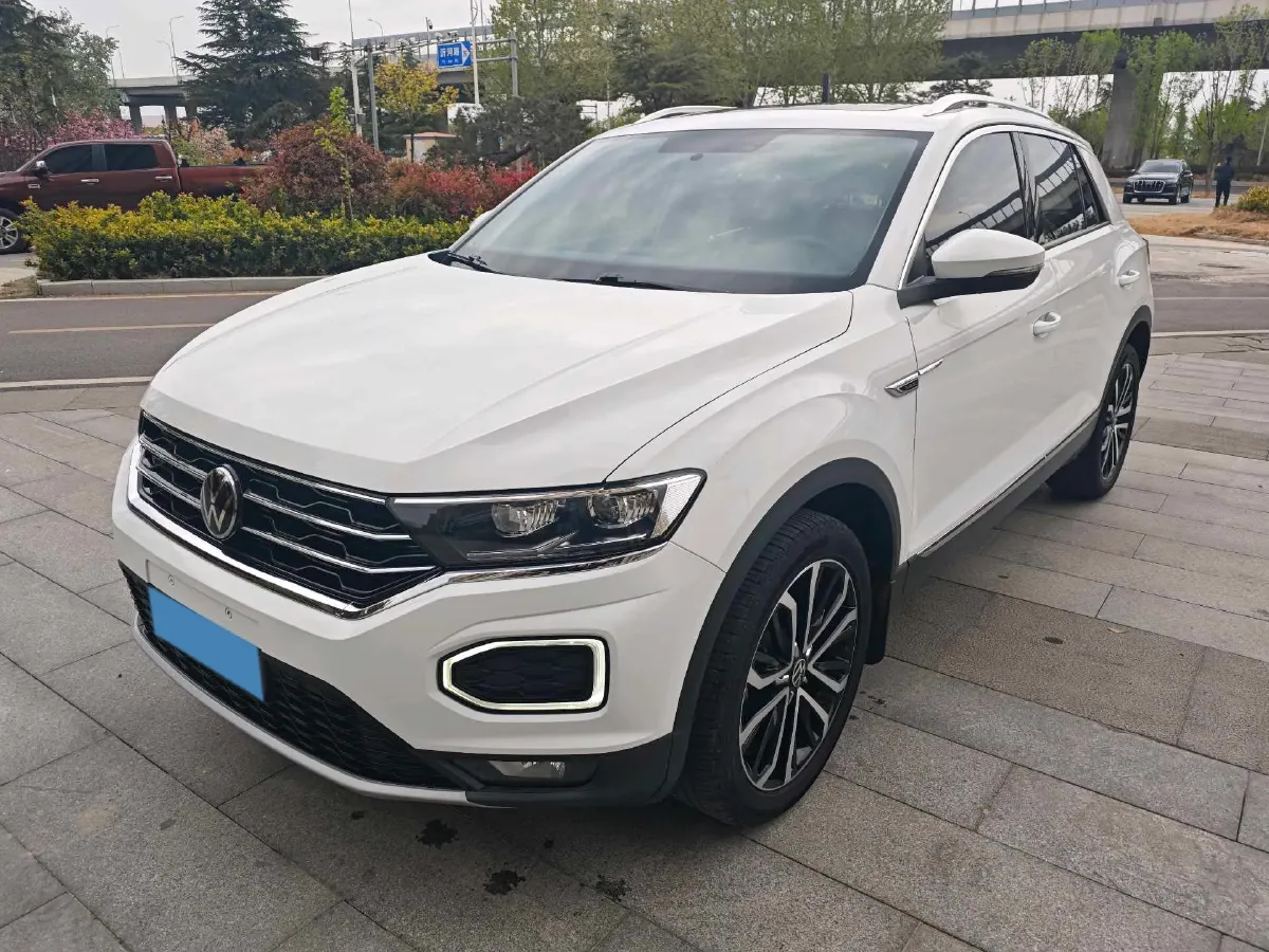 2021 Volkswagen T-Roc 1.4T 150HP L4 7DCT,autocango,china used car exporter,china ev exporter,chinese used car exporter,chinese used ev exporter
