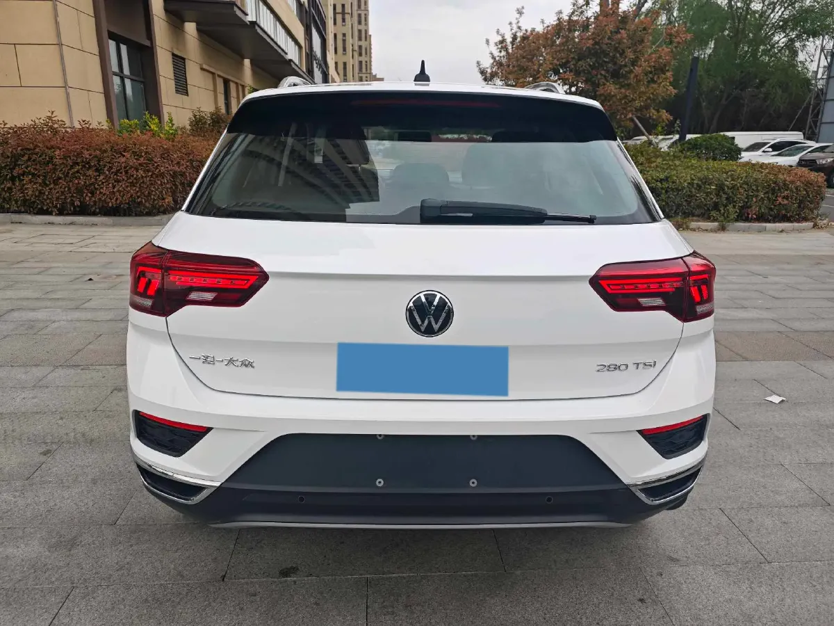 2021 Volkswagen T-Roc 1.4T 150HP L4 7DCT,autocango,china used car exporter,china ev exporter,chinese used car exporter,chinese used ev exporter