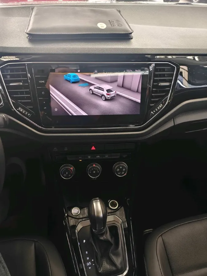 2021 Volkswagen T-Roc 1.4T 150HP L4 7DCT,autocango,china used car exporter,china ev exporter,chinese used car exporter,chinese used ev exporter