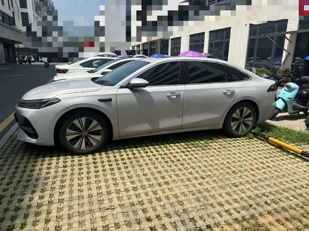 2025 Geely Galaxy A7 1.5L 112HP L4 1DHT PHEV,autocango,china used car exporter,china ev exporter,chinese used car exporter,chinese used ev exporter