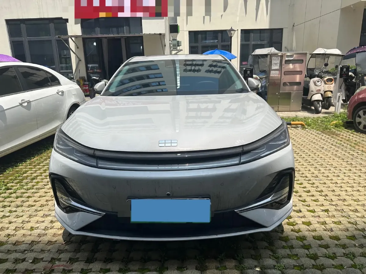 2025 Geely Galaxy A7 1.5L 112HP L4 1DHT PHEV,autocango,china used car exporter,china ev exporter,chinese used car exporter,chinese used ev exporter