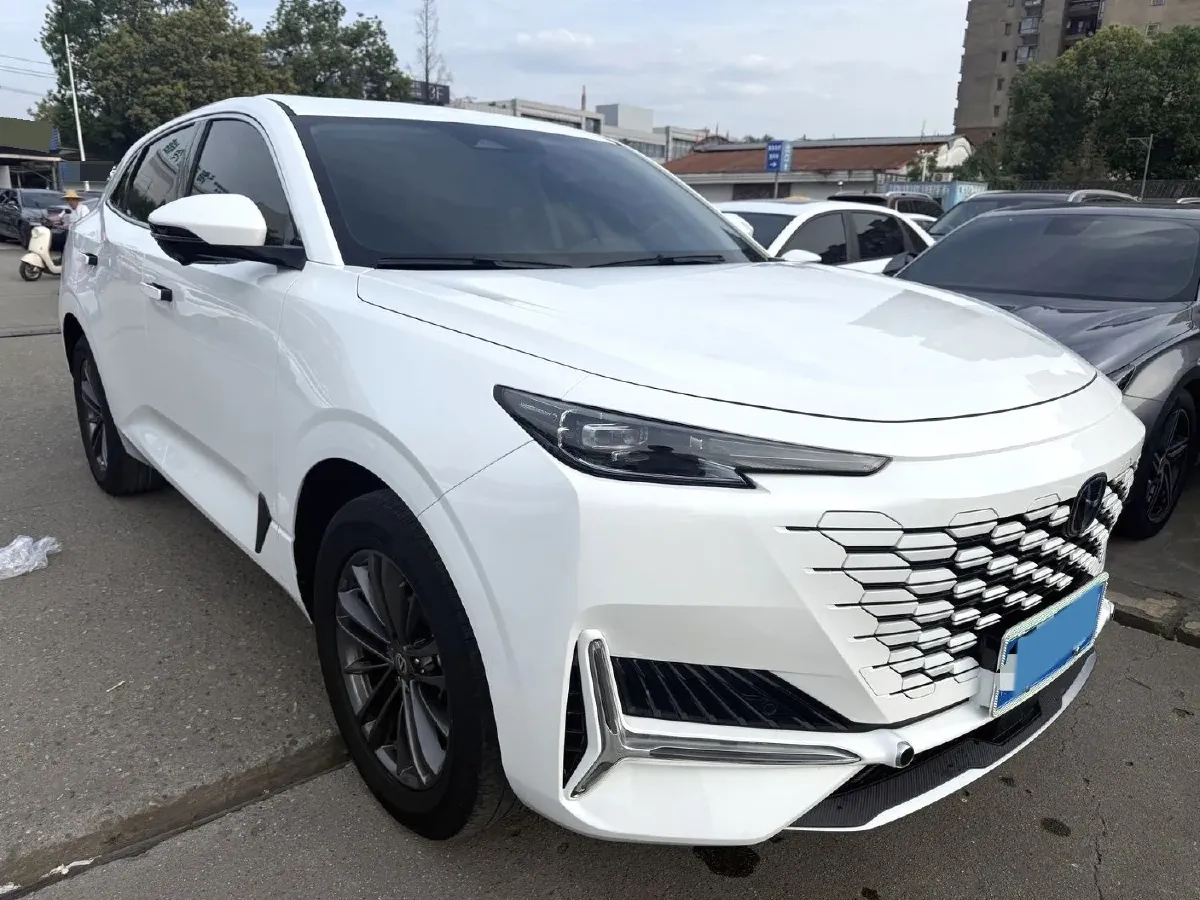 2024 ChangAn UNI-K 2.0T 233HP L4 8AT,autocango,china used car exporter,china ev exporter,chinese used car exporter,chinese used ev exporter