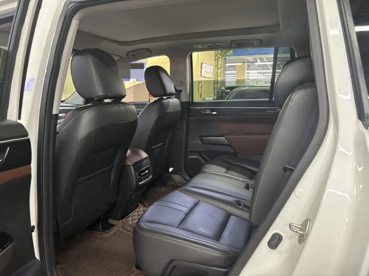 2017 GAC Trumpchi GS8 2.0T 201HP L4 6AT,autocango,china used car exporter,china ev exporter,chinese used car exporter,chinese used ev exporter