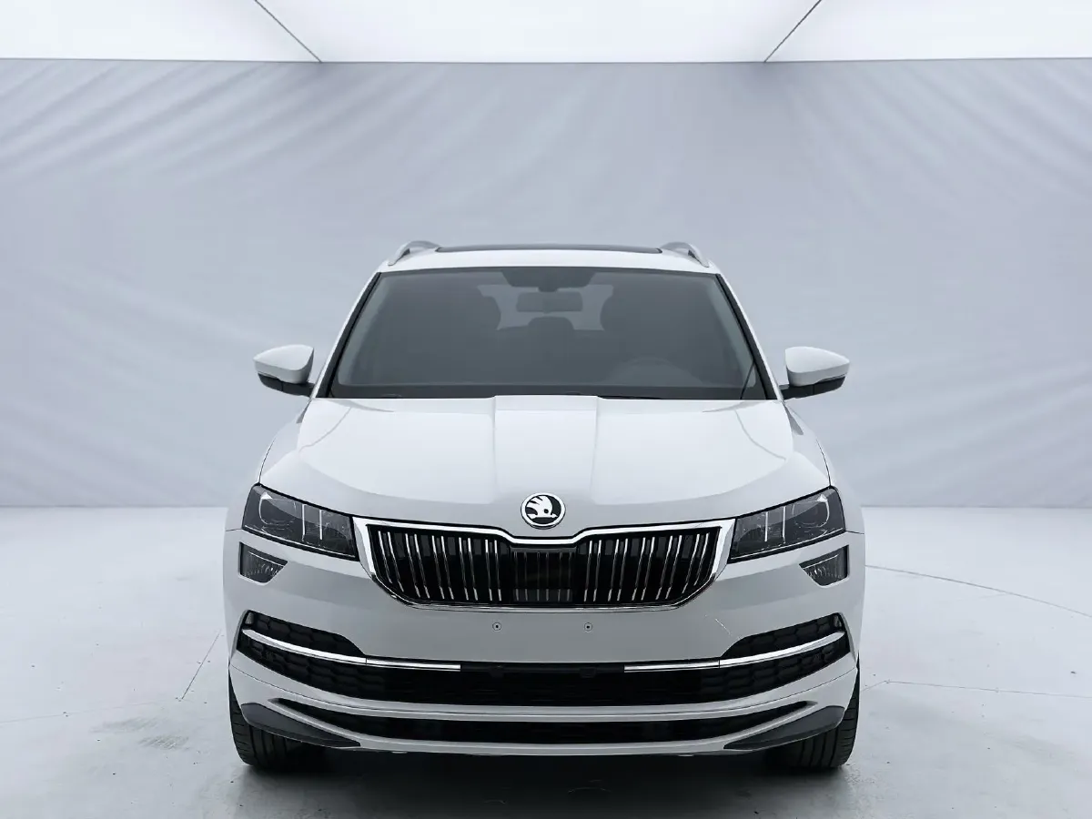 2022 Skoda Karoq 1.4T 150HP L4 7DCT,autocango,china used car exporter,china ev exporter,chinese used car exporter,chinese used ev exporter