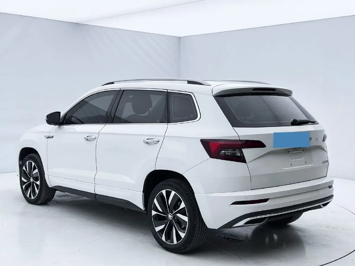 2022 Skoda Karoq 1.4T 150HP L4 7DCT,autocango,china used car exporter,china ev exporter,chinese used car exporter,chinese used ev exporter