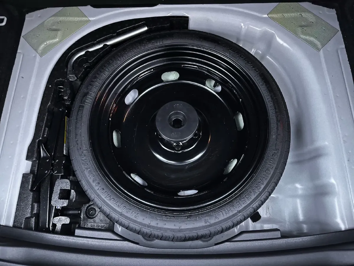 2022 Skoda Karoq 1.4T 150HP L4 7DCT,autocango,china used car exporter,china ev exporter,chinese used car exporter,chinese used ev exporter