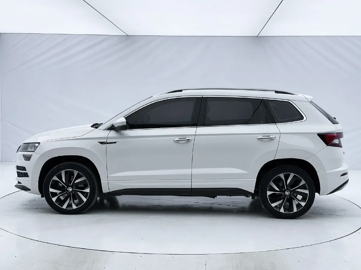 2022 Skoda Karoq 1.4T 150HP L4 7DCT,autocango,china used car exporter,china ev exporter,chinese used car exporter,chinese used ev exporter