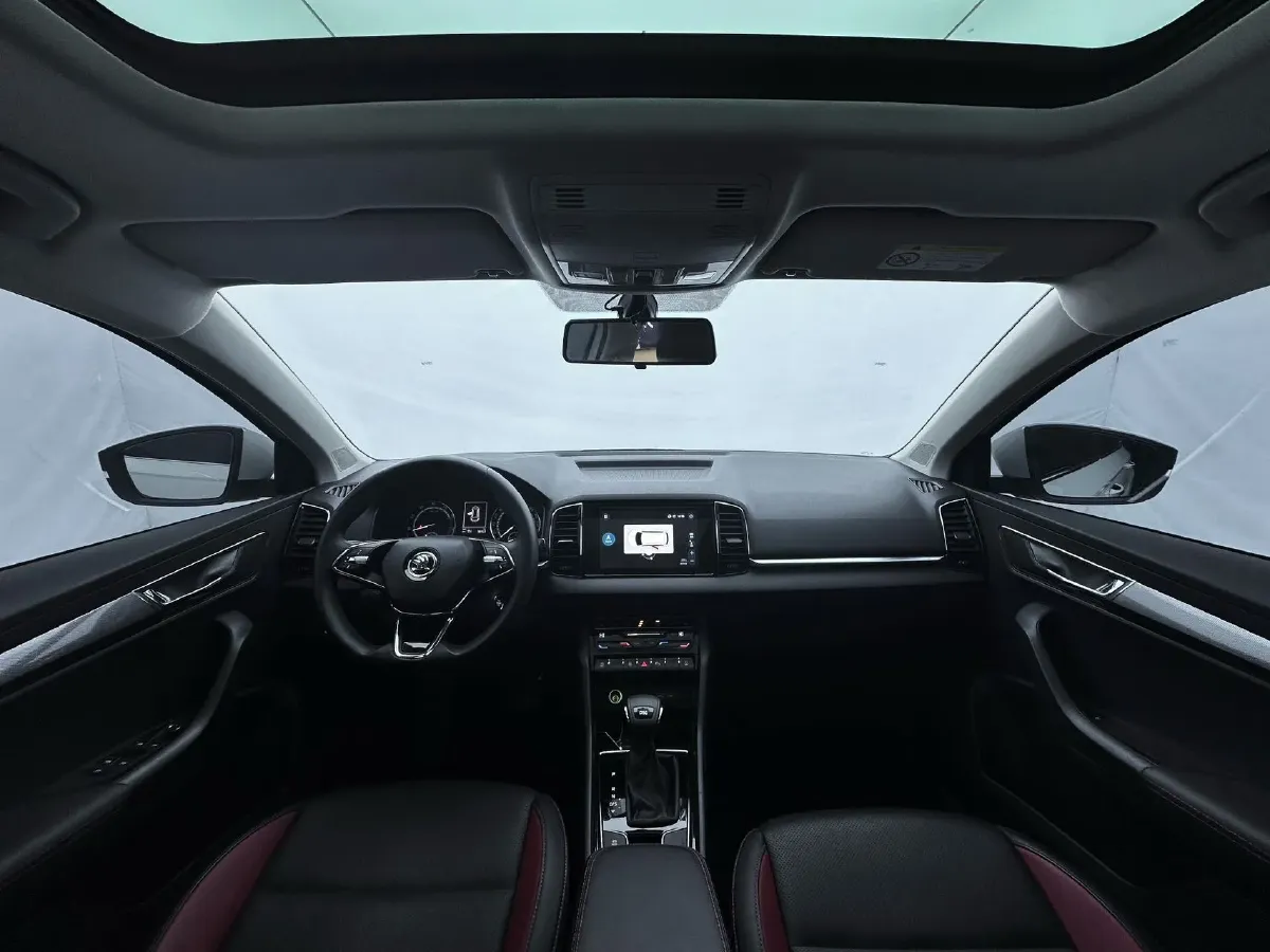 2022 Skoda Karoq 1.4T 150HP L4 7DCT,autocango,china used car exporter,china ev exporter,chinese used car exporter,chinese used ev exporter