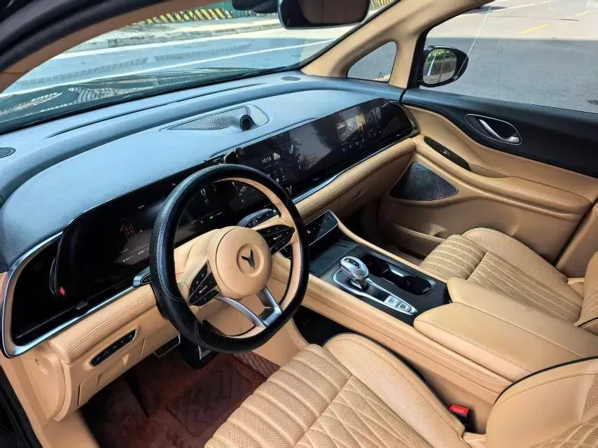 2022 Voyah Dream 1.5T 136HP L4 PHEV 25.57KWH,autocango,china used car exporter,china ev exporter,chinese used car exporter,chinese used ev exporter