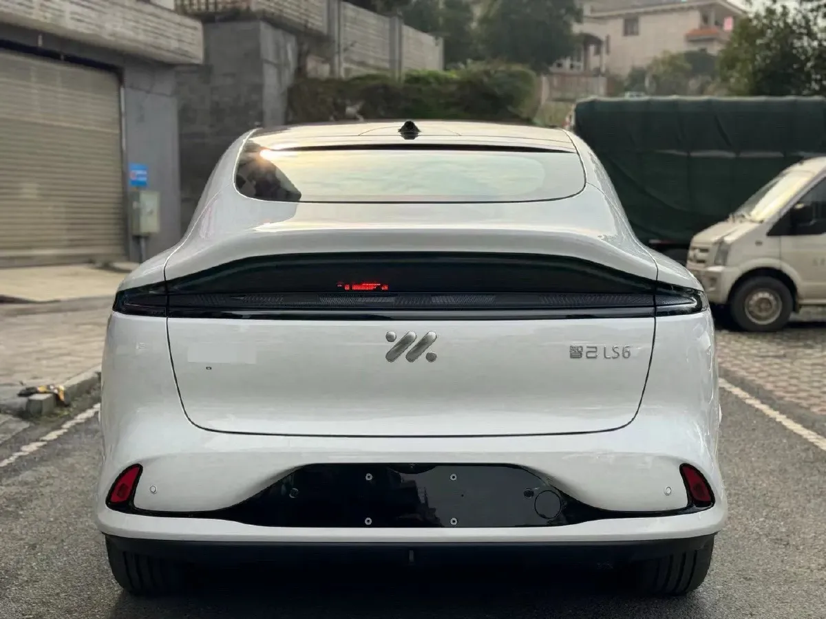 2025 IM LS6 BEV 75KWH,autocango,china used car exporter,china ev exporter,chinese used car exporter,chinese used ev exporter
