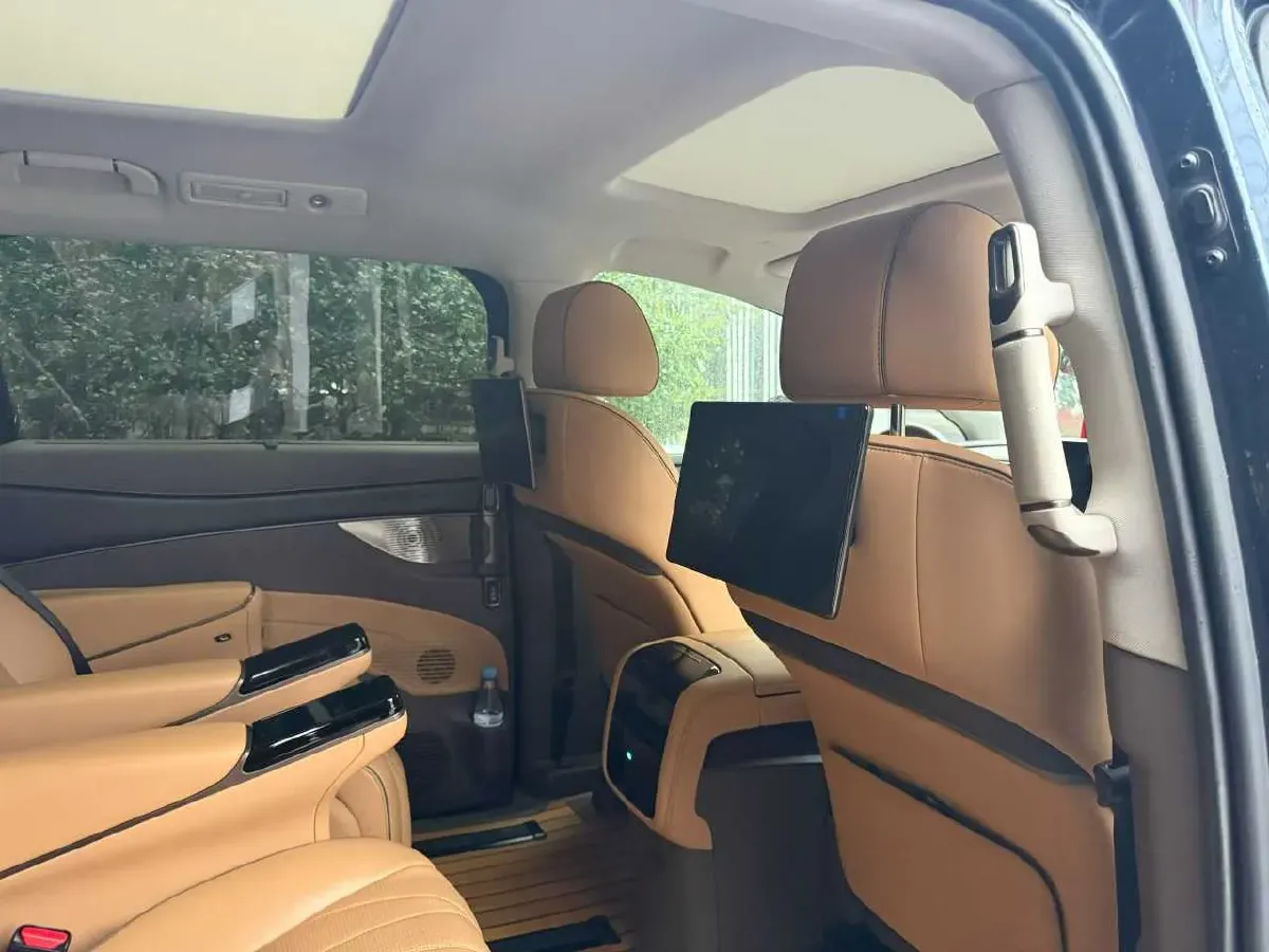 2022 Mercedes-Benz GLC Class 2.0T 197HP L4 9AT,autocango,china used car exporter,china ev exporter,chinese used car exporter,chinese used ev exporter