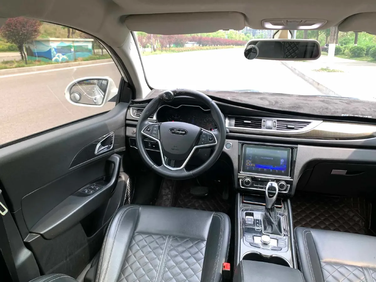 2017 Zotye Z560 1.5T 150HP L4 CVT,autocango,china used car exporter,china ev exporter,chinese used car exporter,chinese used ev exporter
