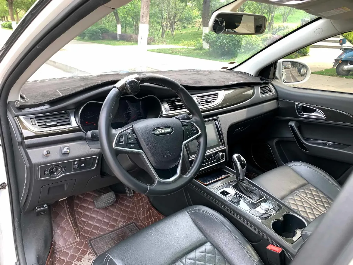 2017 Zotye Z560 1.5T 150HP L4 CVT,autocango,china used car exporter,china ev exporter,chinese used car exporter,chinese used ev exporter