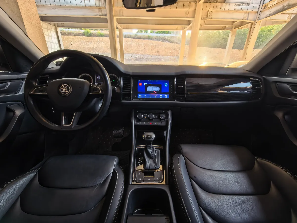 2018 Skoda Kodiak 2.0T 186HP L4 7DCT,autocango,china used car exporter,china ev exporter,chinese used car exporter,chinese used ev exporter