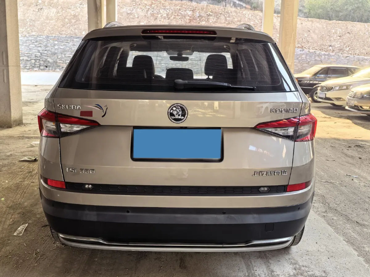 2018 Skoda Kodiak 2.0T 186HP L4 7DCT,autocango,china used car exporter,china ev exporter,chinese used car exporter,chinese used ev exporter